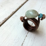Anello boho chic in rame e agata blu