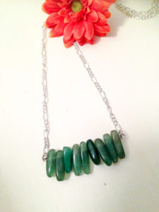 Collana verde alluminio pietre semipreziose